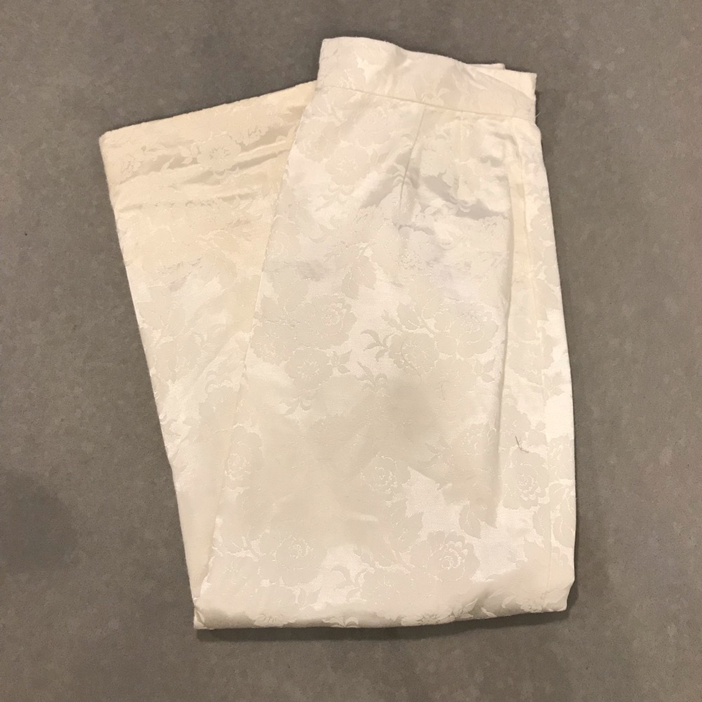 ❄️ 3/$20 ❄️ Vintage Pencil Skirt White Floral 4-6!